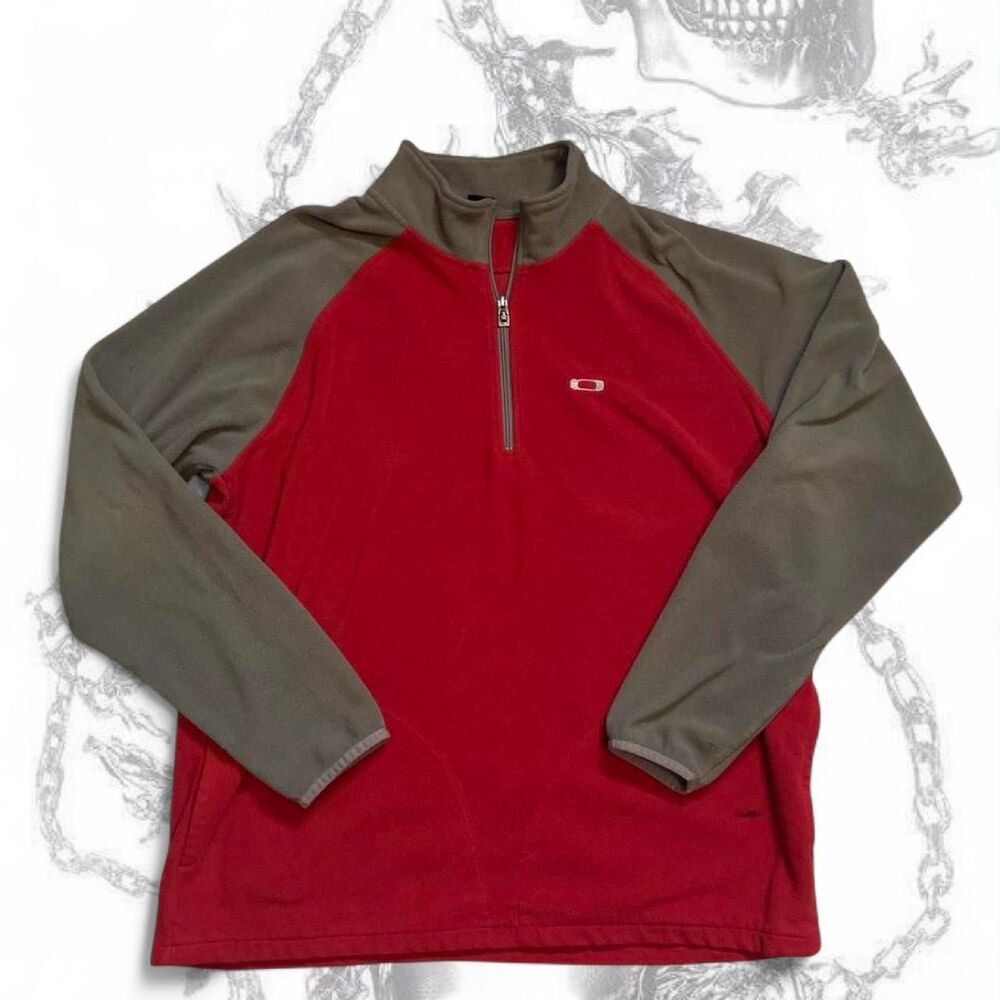 Oakley Men's Burgundy and Red Sweatshirt